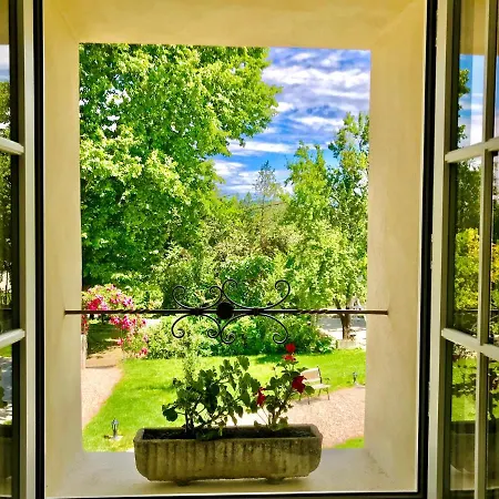 Domaine De La Brave Couette-café Pernes-les-Fontaines